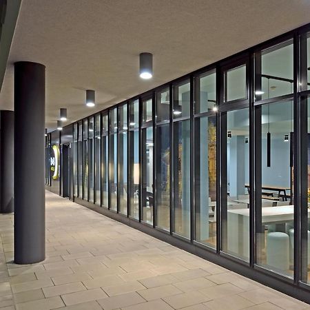 B&B Hotel Wien-Hbf Bagian luar foto